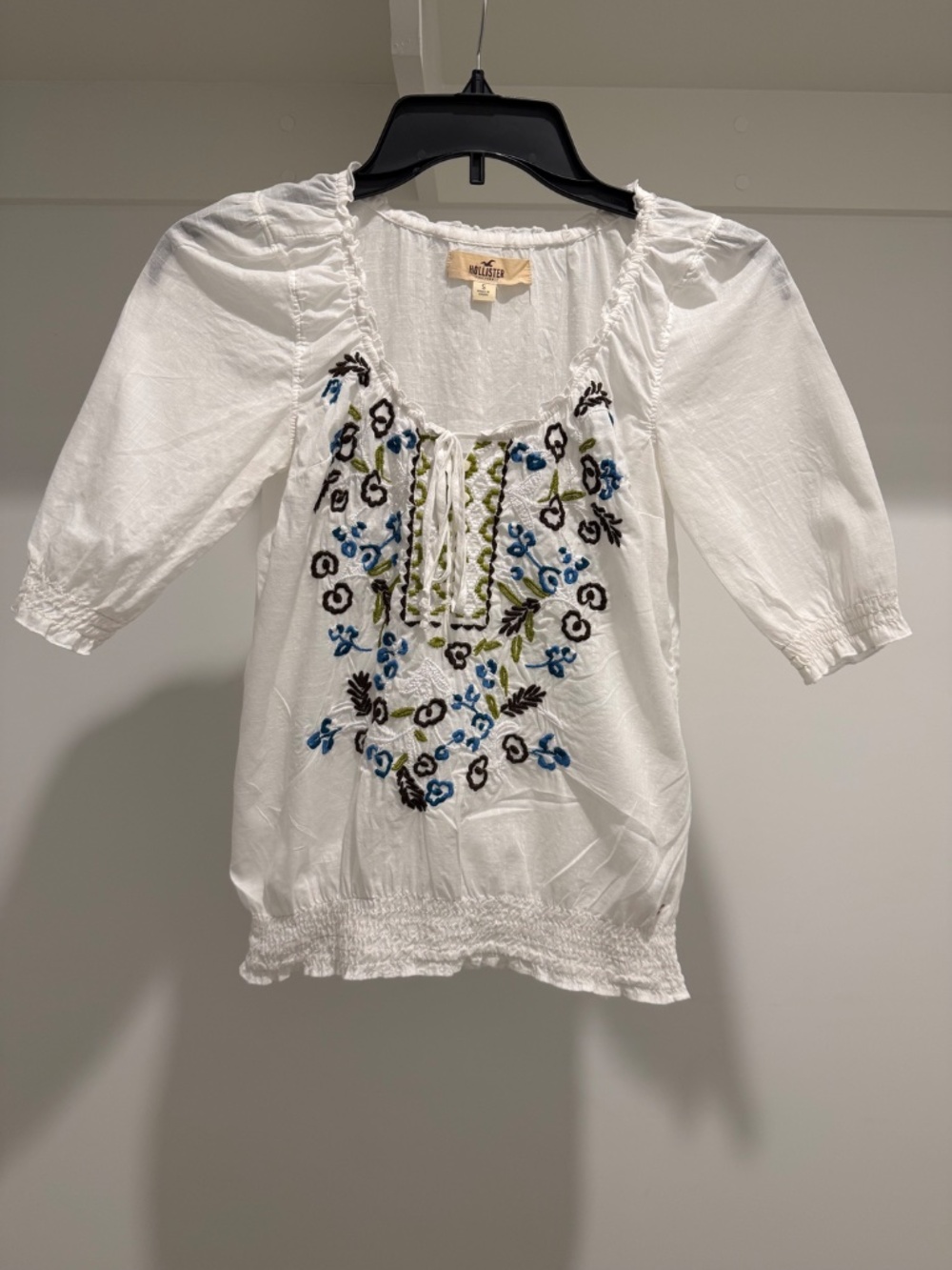 Hollister White Embroidered Peasant Blouse | 100% Cotton Boho Top | Size Small